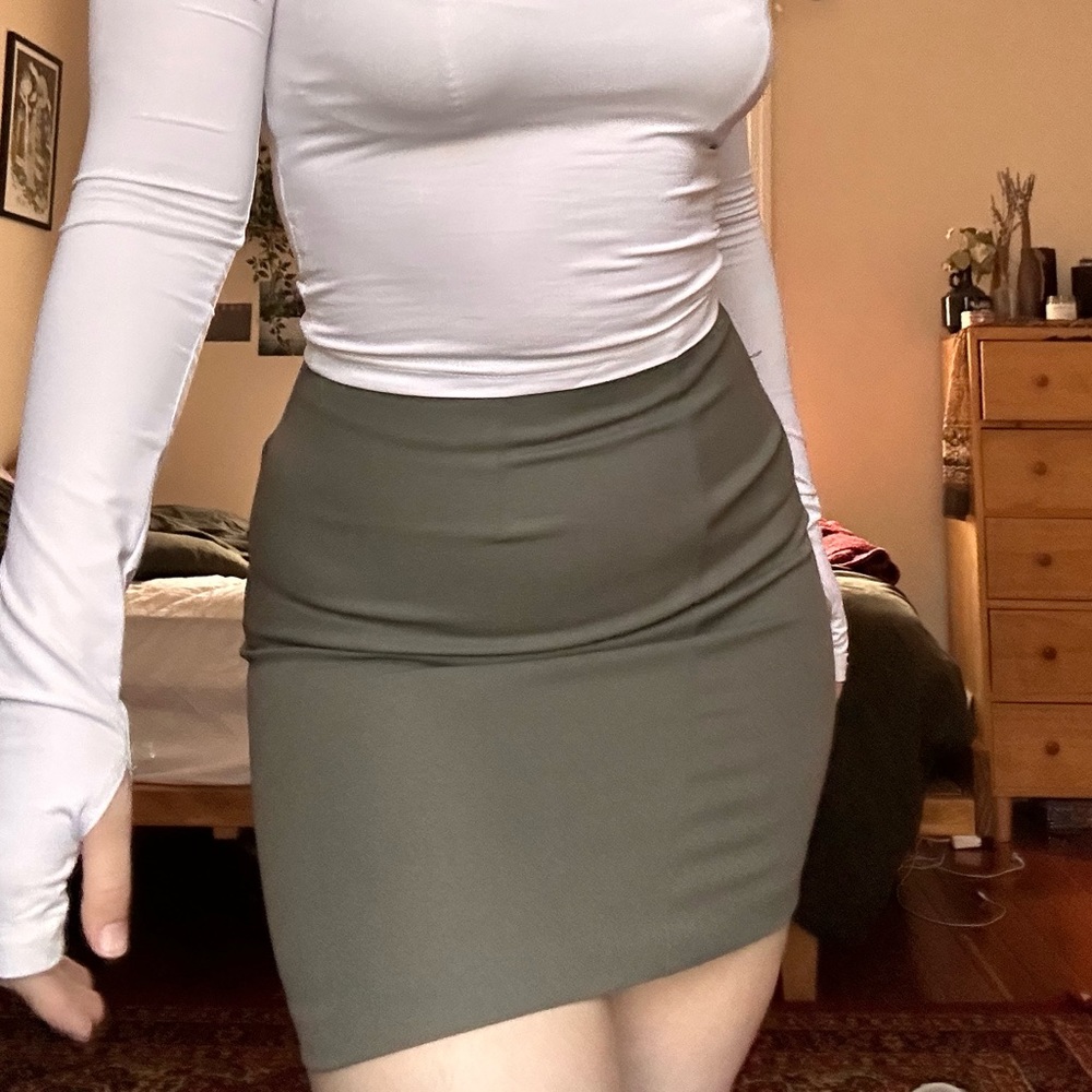 Vintage XOXO green mini skirt!